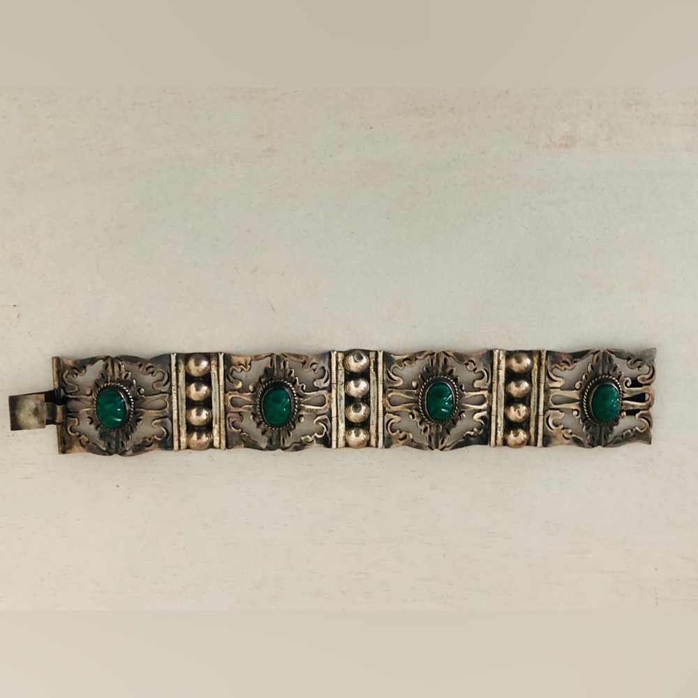 Beautiful Pre Eagle 1940’s Mexican 4 Panel Aztec Face Design - Sterling Bracelet - Picture 11 of 14